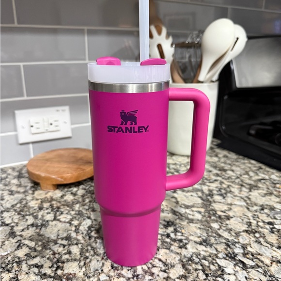 Stanley Valero Texas Pink Tumbler with Handle - Picture 1 of 2
